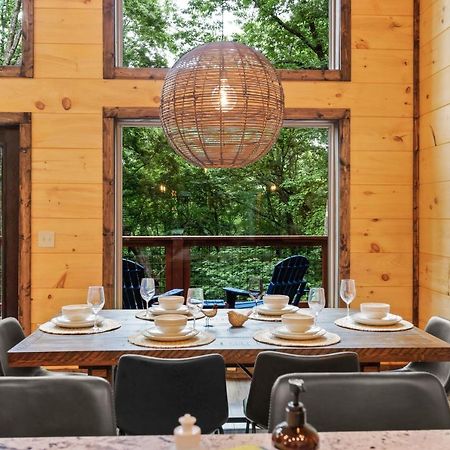 New Cozy Mountain Cabin Hot Tub Near Downtown Gatlinburg Exterior photo